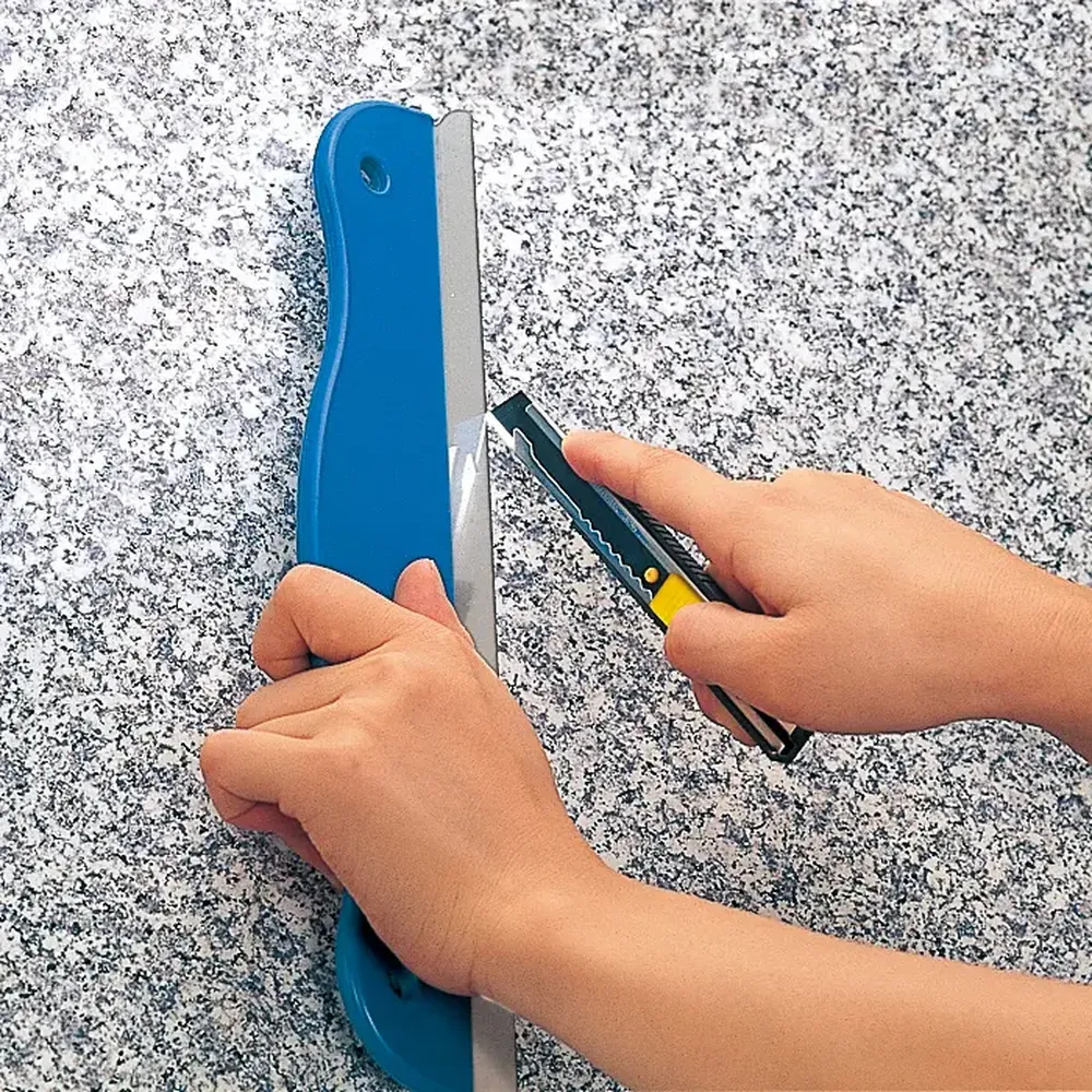 Cutit Special pentru Folii Adezive si Tapet FWP-1 - OLFA®-trimax