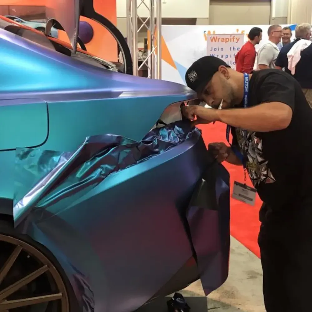 Folie Auto Efect Cameleon cu Tehnologia RapidAir® ORACAL® 970 RA-trimax