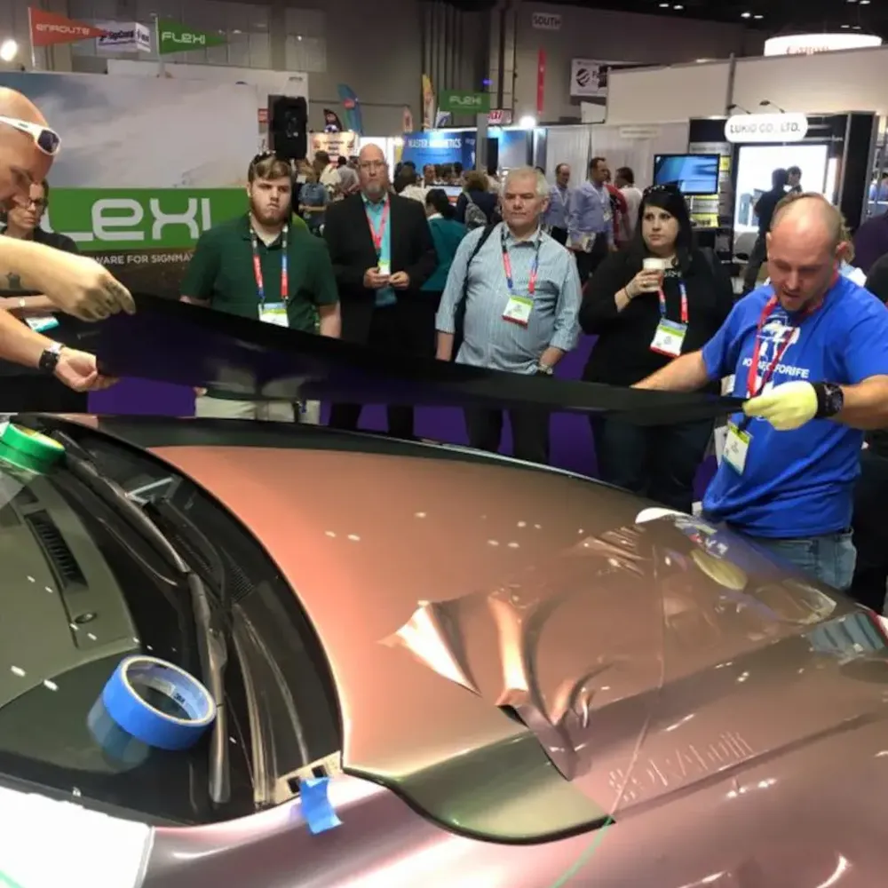 Folie Auto Efect Cameleon cu Tehnologia RapidAir® ORACAL® 970 RA-trimax