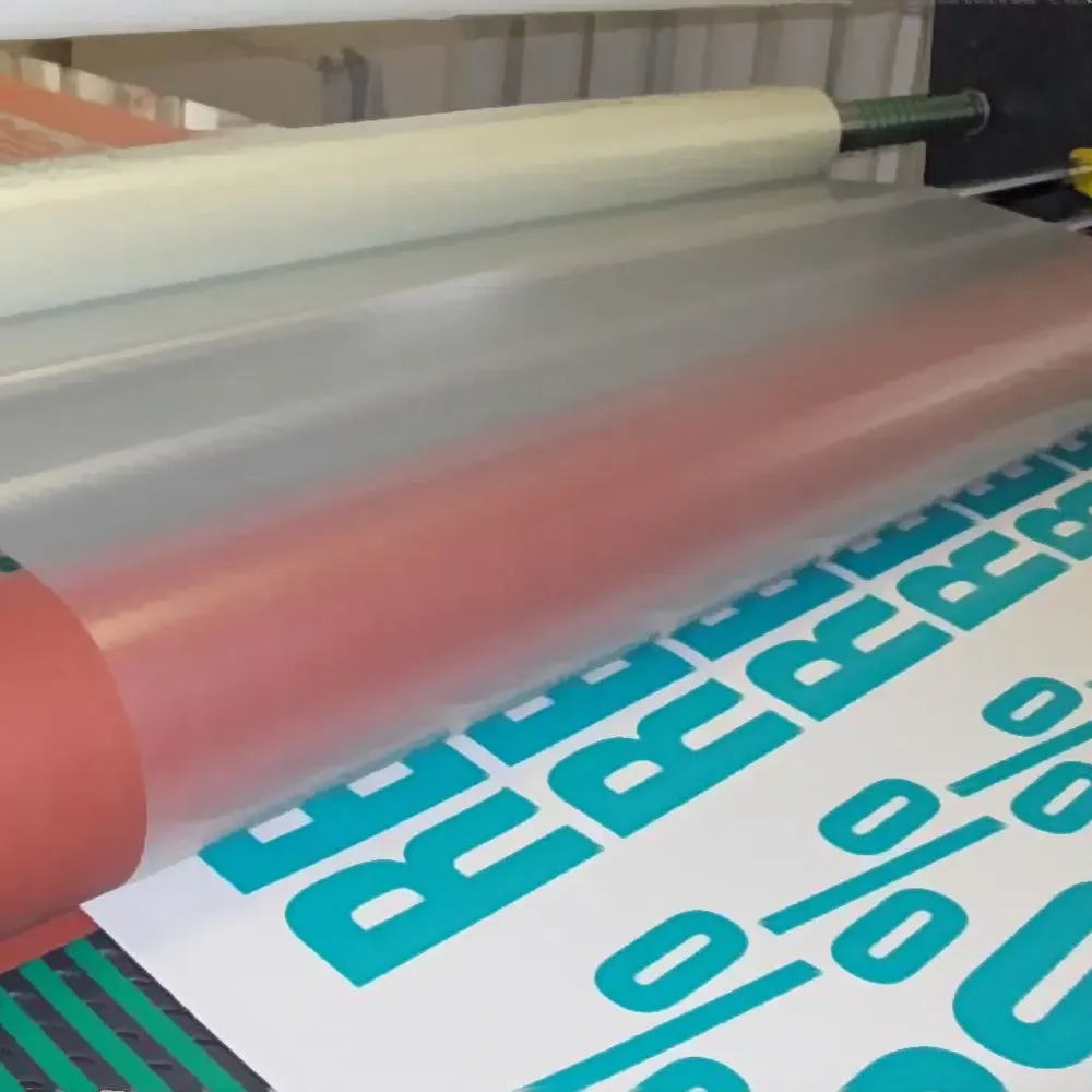 Folie de Transfer cu Adeziv Puternic - ORATAPE® HT 95-trimax