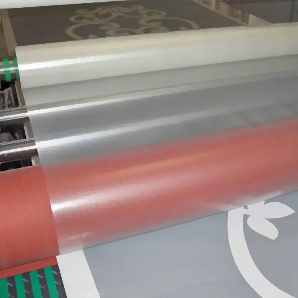 Folie de Transfer cu Adeziv Puternic - ORATAPE® HT 95-trimax