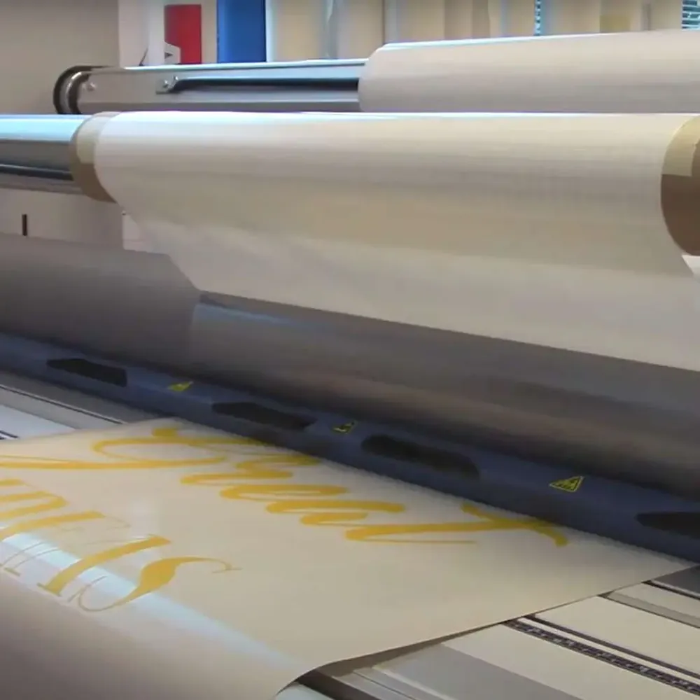 Folie de transfer LA METRU cu material suport - ORATAPE® MT80P-trimax