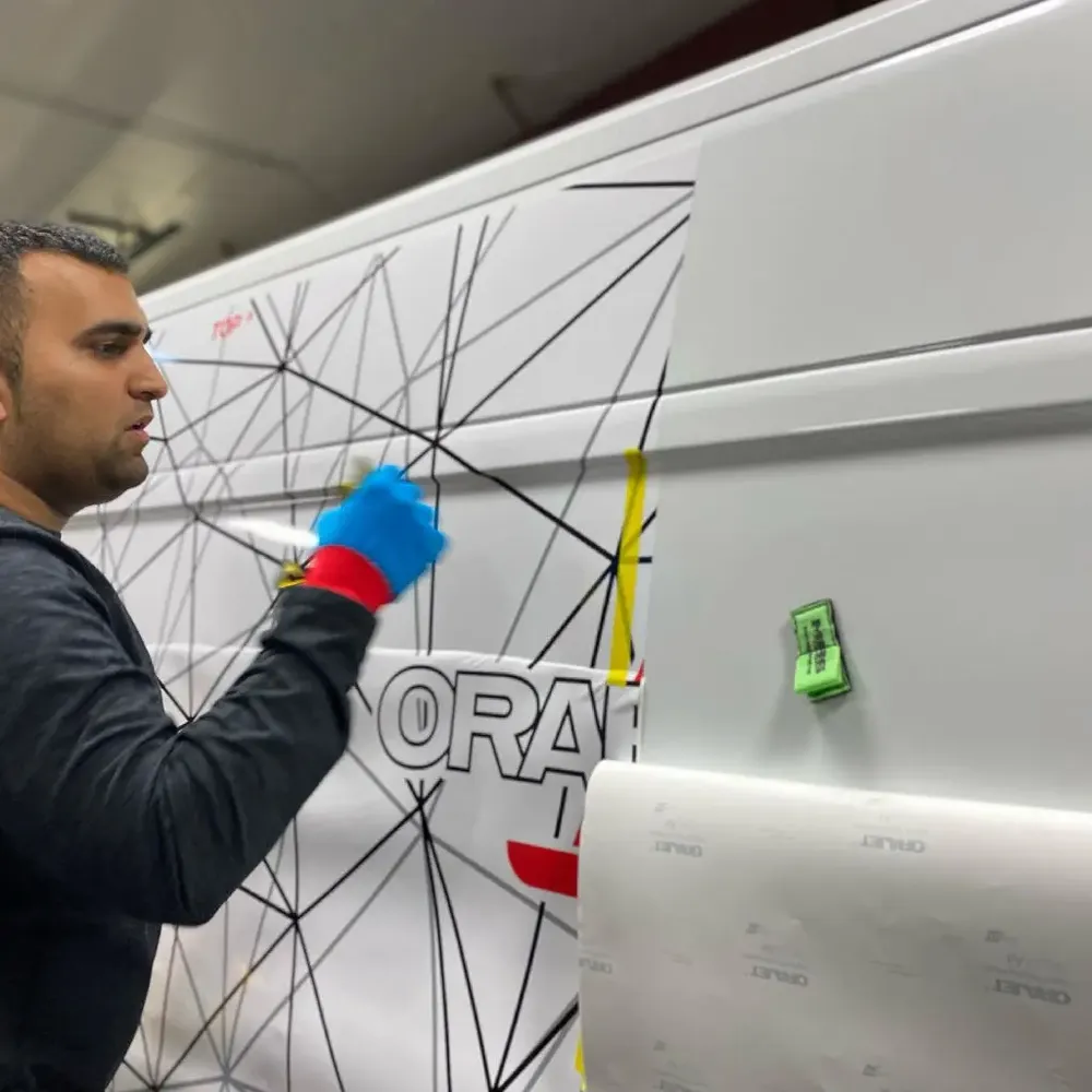 ORAJET® 3651 - Folie Imprimabila cu Adeziv Gri/Transparent-trimax