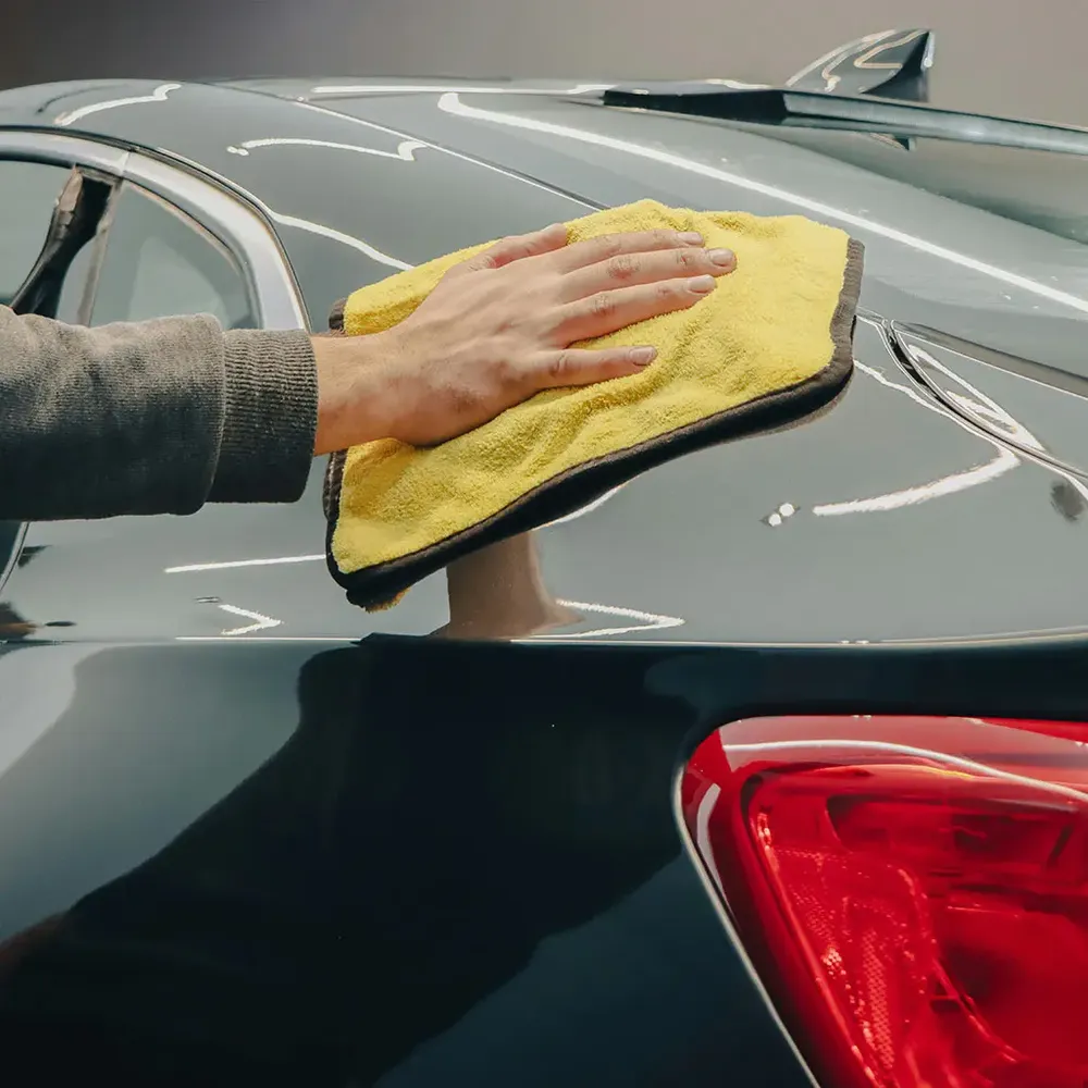 Solutie lucioasa protectie de durata îndelungată a colantului auto - ORACAL®-trimax