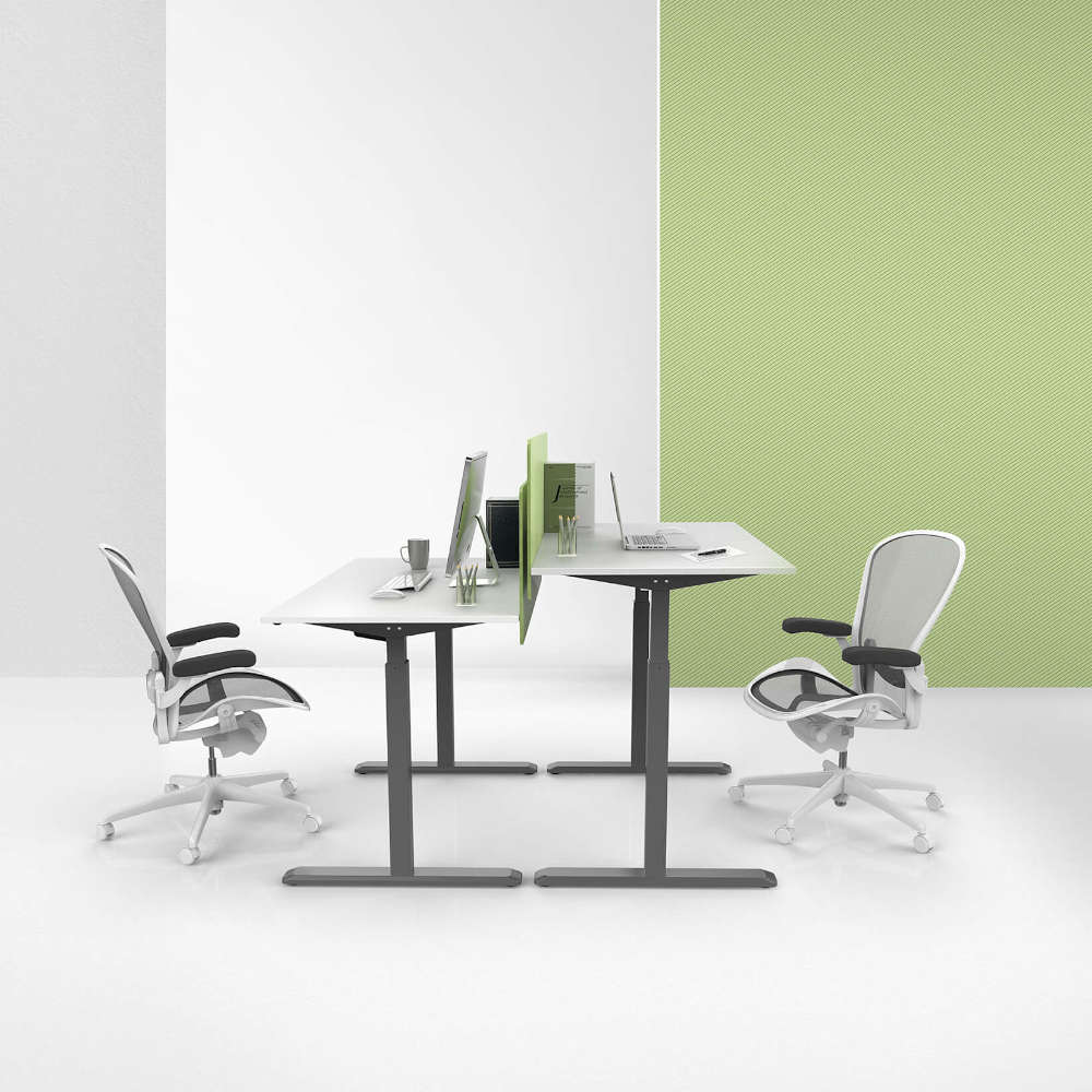 Birou ProMotion OneDrive, cu inaltime reglabila 73-123 cm, memorie si afisaj digital, un motor, greutate sustinuta 80 kg, alb